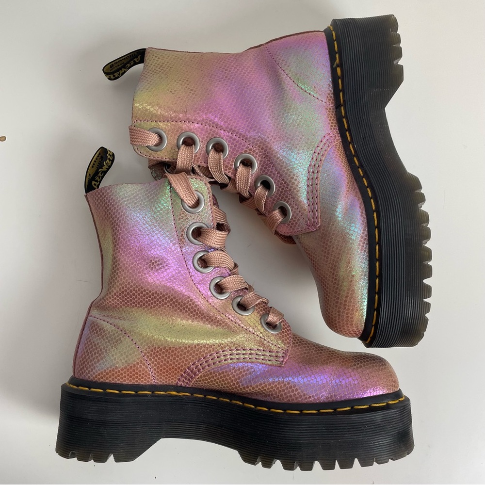 Dr Martens Molly Pink Iridescent Leather Platform Boots Women’s US 7 / EU 38 - Picture 8 of 16